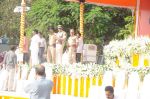 at Bal Thackeray funeral in Mumbai on 18th Nov 2012 (259).JPG